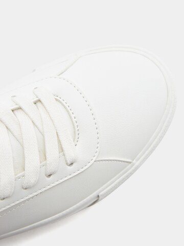 Pull&Bear Sneakers laag in Wit