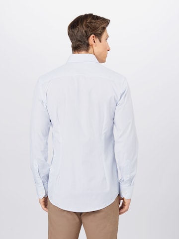 ETON جينز ضيق الخصر والسيقان قميص بلون أبيض
