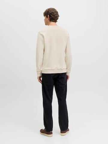 JJ Rebel Sweatshirt 'JREBDRUMMER' i beige