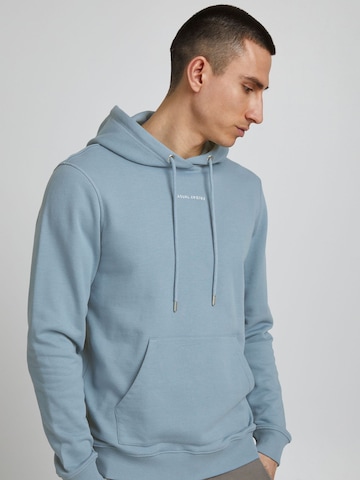 Sweat-shirt 'CFSinius' Casual Friday en bleu : devant