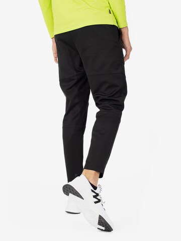 Tapered Pantaloni de la Spyder pe negru