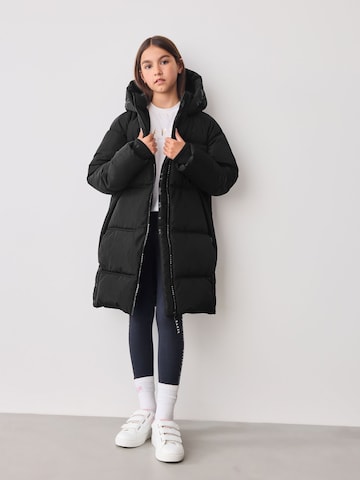 melns Baker by Ted Baker Mētelis: no priekšpuses