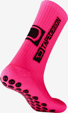 Tapedesign Athletic Socks in Pink: front