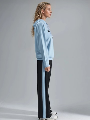 Hiccup Sweat suit in Blue