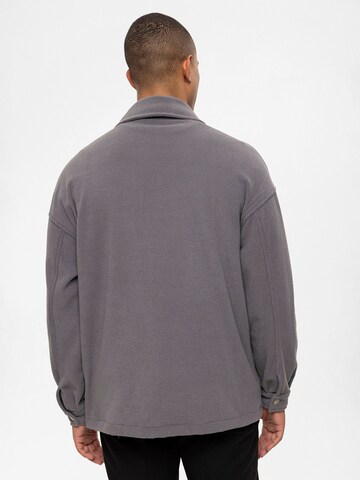 Antioch Between-season jacket in Grey
