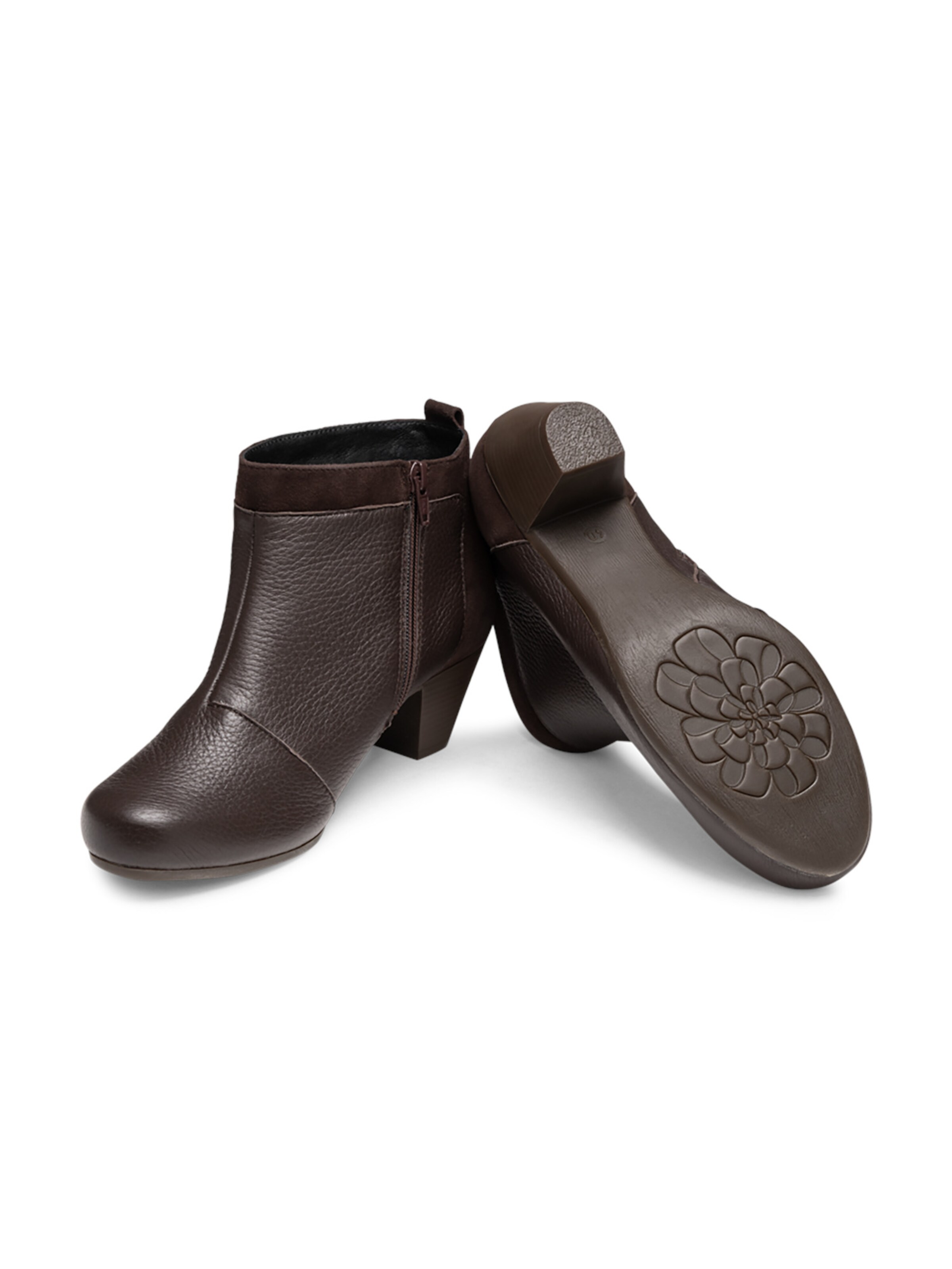 VITAFORM Booties in Brown