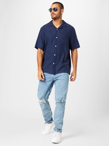 WEEKDAY Regular fit Button Up Shirt in Blue