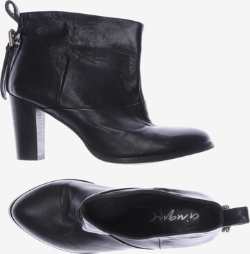 CINQUE Dress Boots in 40 in Black: front
