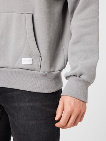 HOLLISTER - Sweatshirt 'JOCKTAG' em cinzento