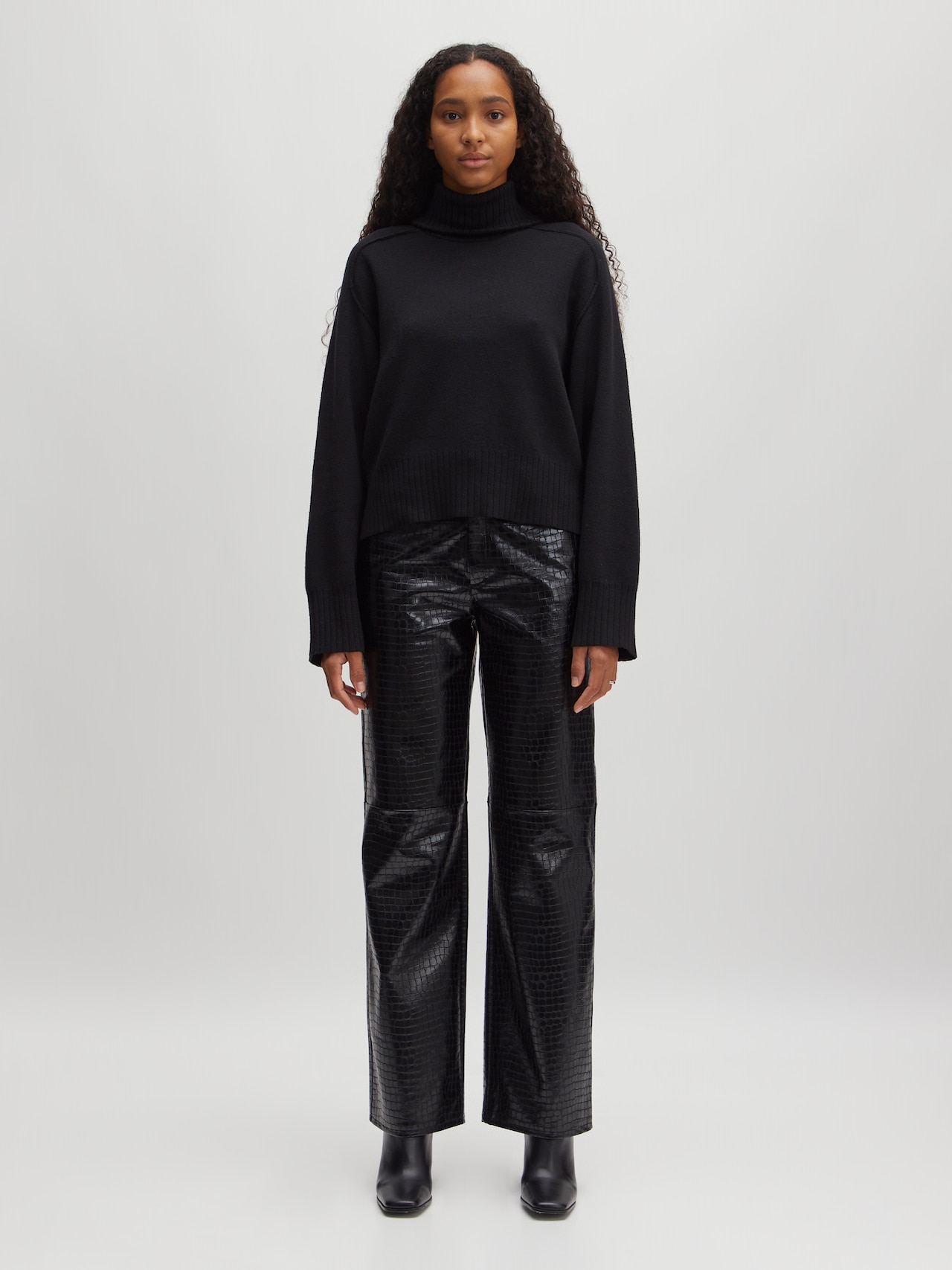 EDITED Produkte Hose 'Celina' schwarz