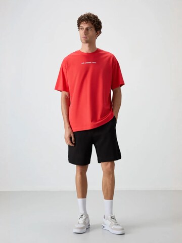 Tommy Life T-Shirts in Rot