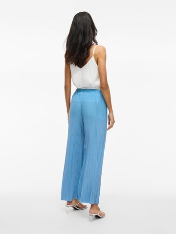 Wide leg Pantaloni di VILA in blu
