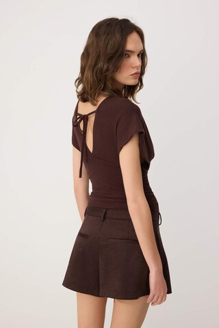 T-shirt Trendyol en marron