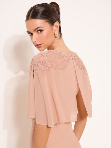 Lipsy Kleid in Beige
