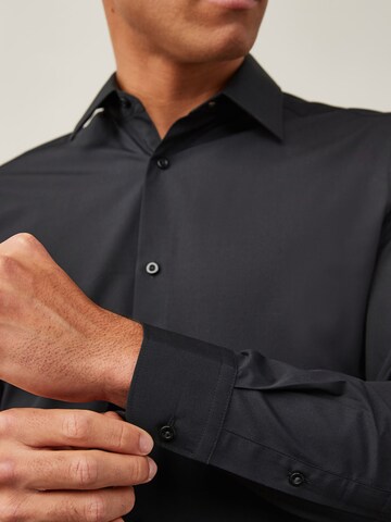 Next Slim Fit Hemd in Schwarz