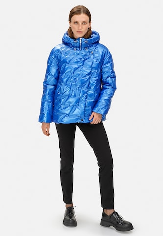 HELMIDGE Between-Season Jacket in Blue: front