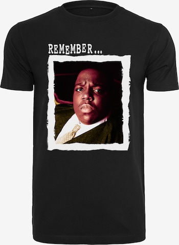 Mister Tee قميص 'Biggie Remember' بلون أسود: الأمام