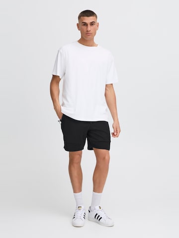 !Solid Regular Trousers 'Gelly' in Black