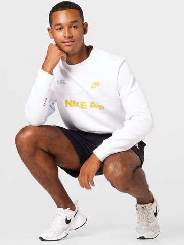 Nike Sportswear Sweatshirt in White