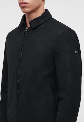 GUESS Between-season jacket in Black