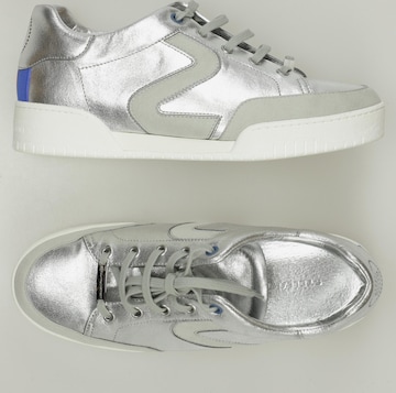 Stella McCartney Sneakers & Trainers in 40 in Silver: front