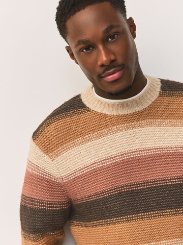 Next Sweater in Orange