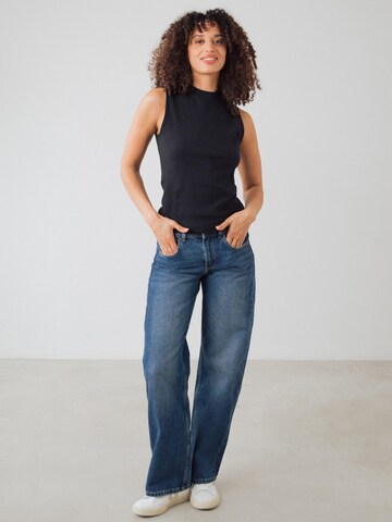 Top di Honest Basics in nero