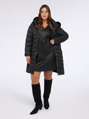 Fiorella Rubino Winterjas in Zwart