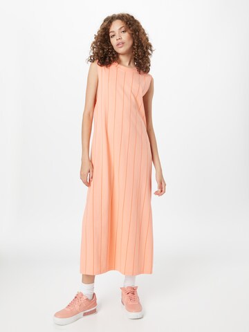 Robe Jordan en orange : devant