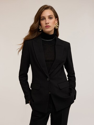 MOTIVI Tussenjas in Zwart