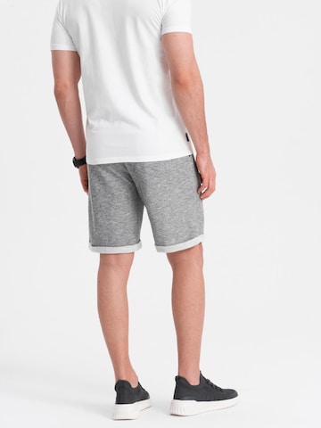 Ombre Regular Sporthose‌‌‌‌‌‌‌‌ in Grau