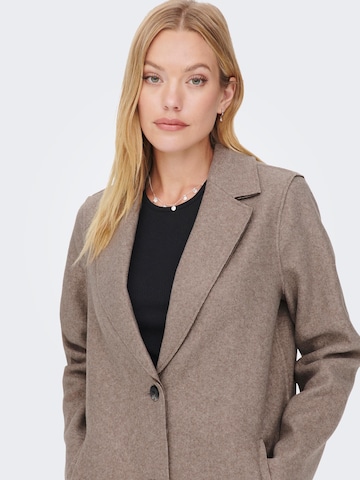 ONLY Between-Seasons Coat 'Carrie' in Brown