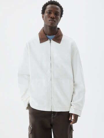 Veste mi-saison Pull&Bear en blanc : devant