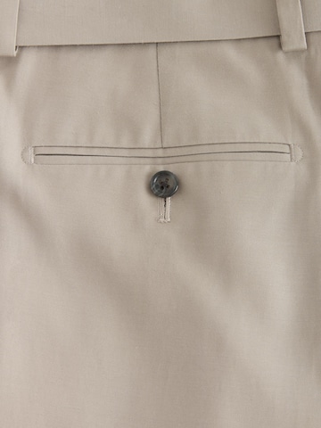 Loosefit Pantaloni con piega frontale di Next in beige