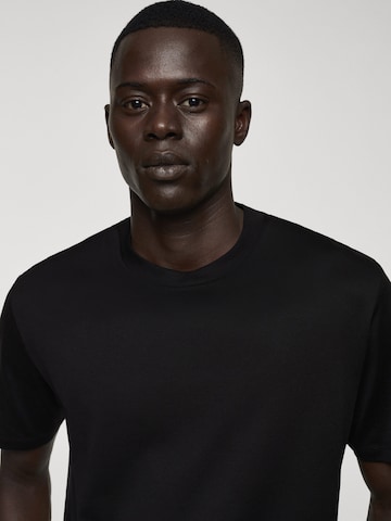 MANGO MAN Koszulka 'BELLOW' w kolorze czarny