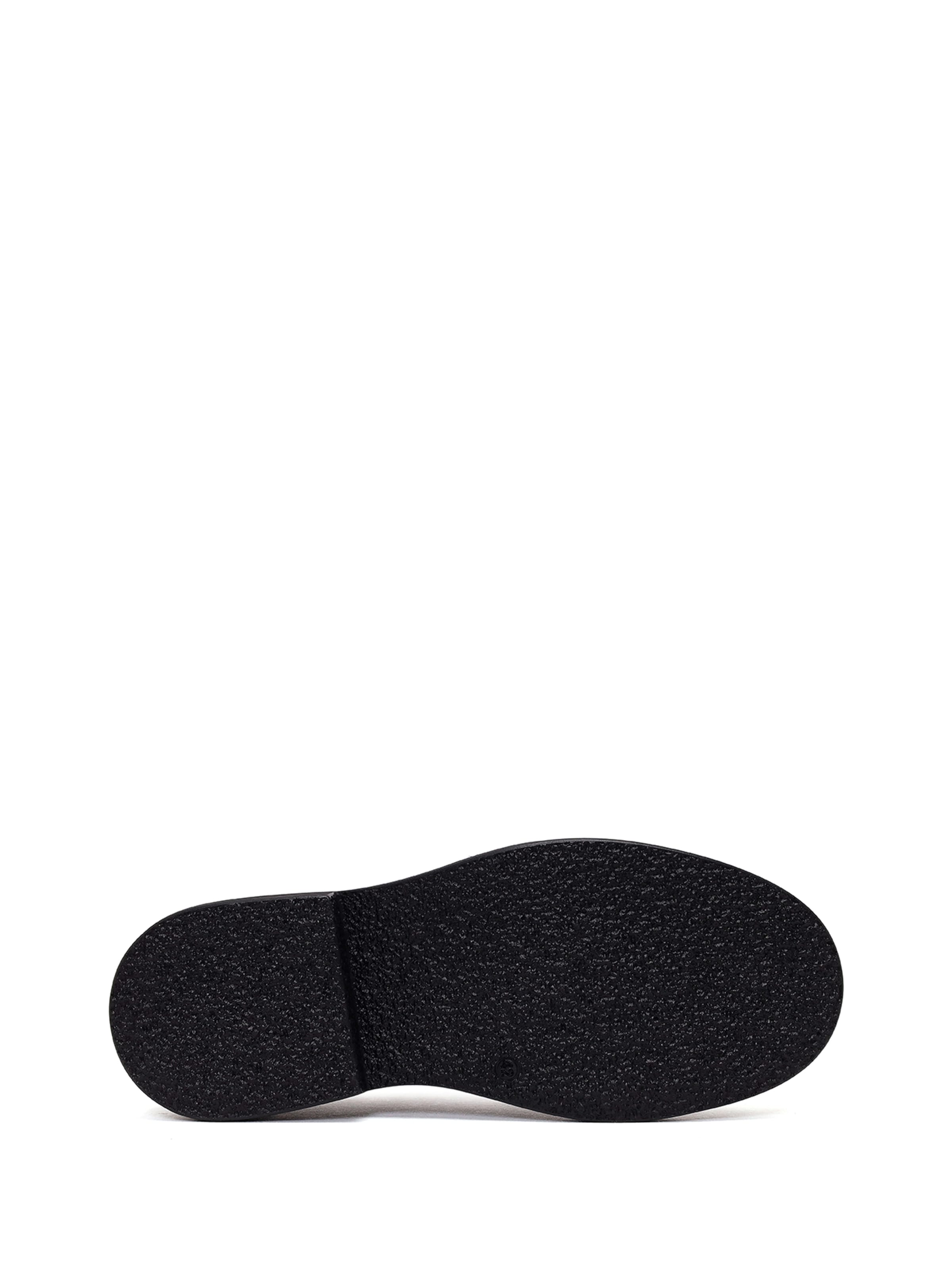 Scarpa stringata di Derimod in nero