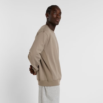 new balance Sweatshirt 'Athletics Premium' in Grijs