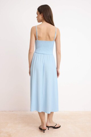Robe d’été Trendyol en bleu