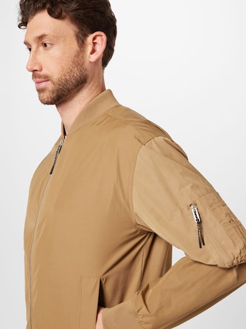 Lindbergh Between-season jacket in Beige