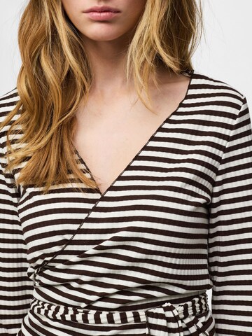 PIECES Shirts 'PCLaya' i brun