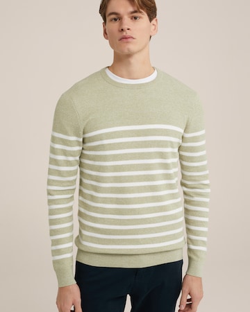 WE Fashion Sweater in Green: front