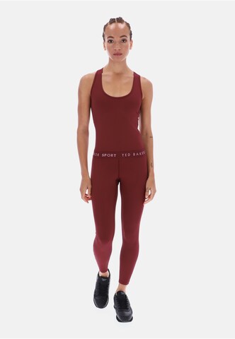 Top 'Rihanna Essentials' di Ted Baker in rosso