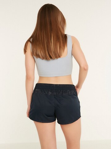 C&City Regular Boardshorts in Blauw