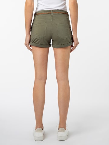 Sublevel Regular Shorts in Grün