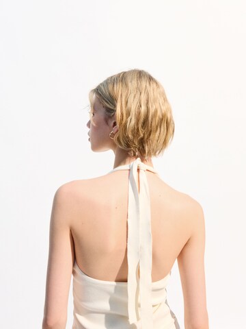 Abito di Bershka in beige