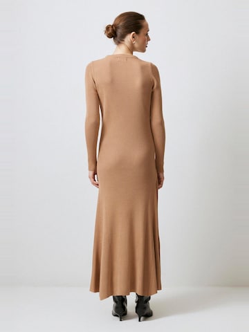 Touche Prive Dress in Beige