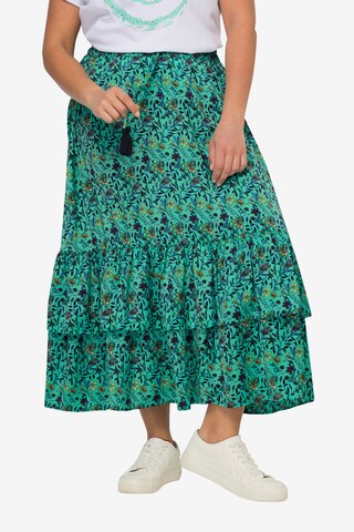 Angel of Style Skirt in Green: front