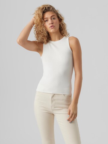 Tops en tricot 'New Sofi' VERO MODA en blanc : devant