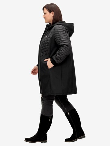 SHEEGO Softshellmantel in Schwarz