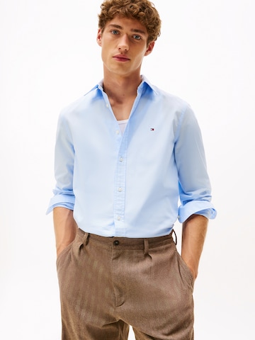 TOMMY HILFIGER Regular fit Skjorta 'FLEX' i blå: framsida